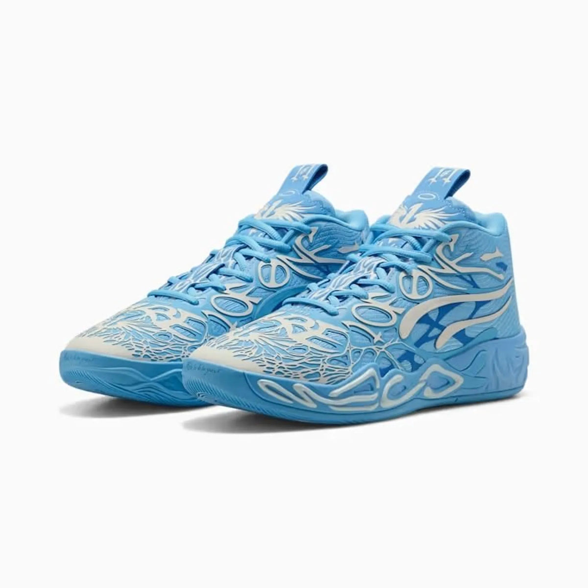 PUMA MB.04 — bleu ciel et blanc